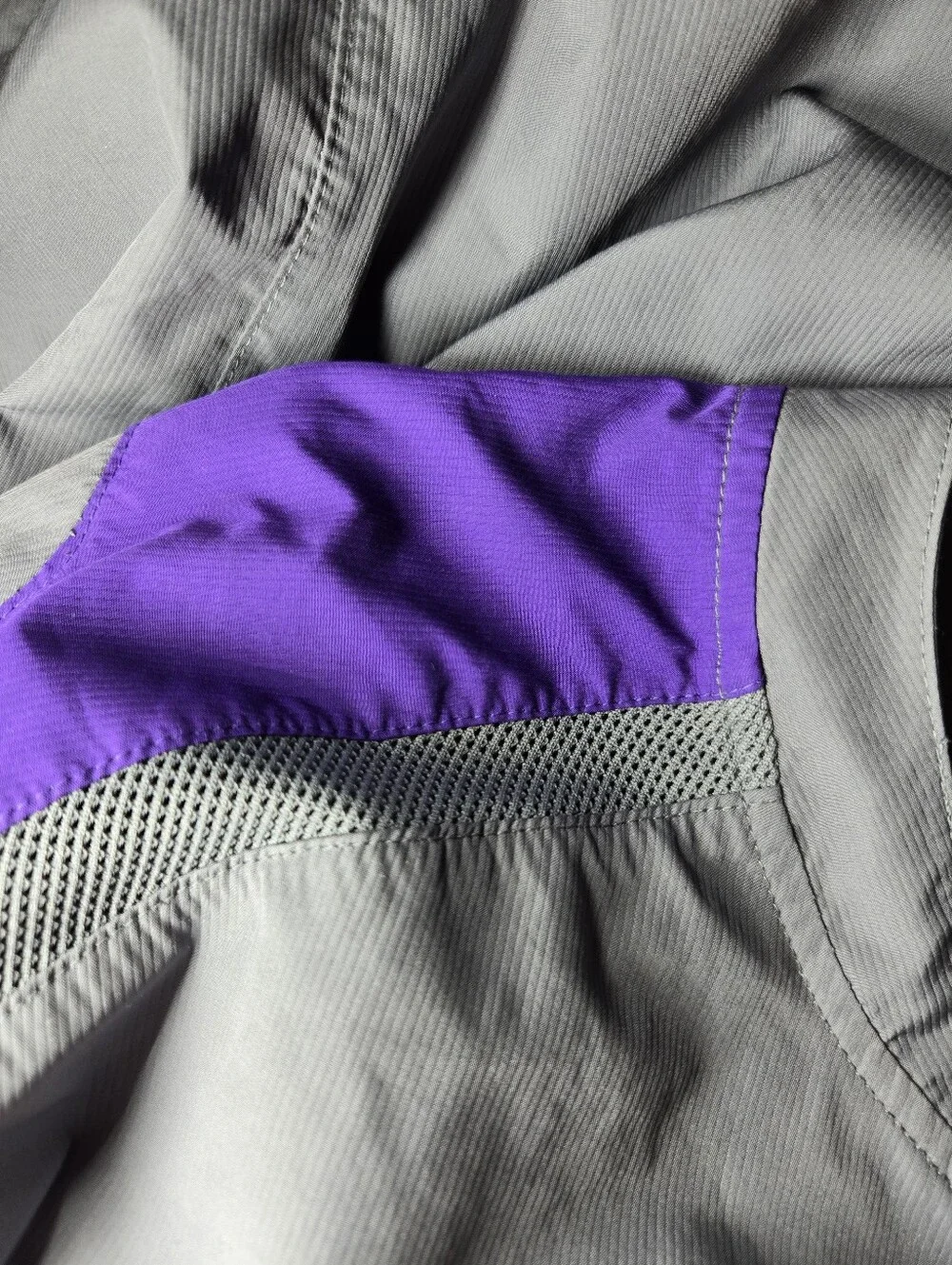 Nike Storm‑Fit Light Gray & Purple Quarter‑Zip Pullover Windbreaker Size Medium